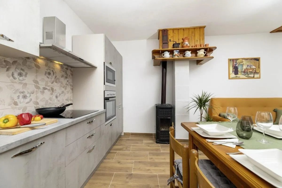 Holiday home Lorenzo In Klanice Dobrinj
